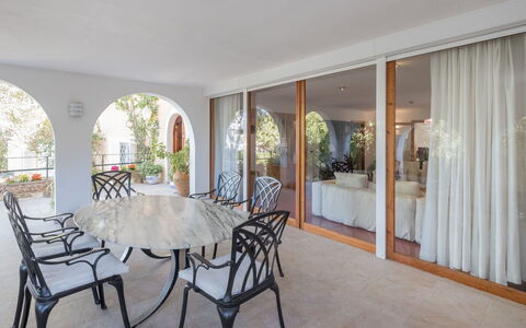 Santa Ponça: Kamer, Eigendom, Eetkamer, Meubilair, Onroerend Goed, Gebouw, Interieur Ontwerp, Tafel, Verdieping, Huis
