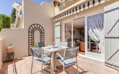 Accommodatie:&nbsp;Village de Silhouette 131.4