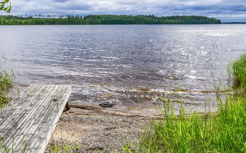 Leppäranta: Blauw, Water, Watervoorraden, Zwemwater, Natuur, Natuurlijke Omgeving, Groen, Natuurlijk Landschap, Wolk, Waterweg
