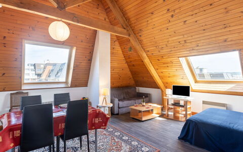 Résidence du Port: Meubilair, Eigendom, Tafel, Cabinetry, Stoel, Hout, Gebouw, Verlichting, Countertop, Interieur Ontwerp