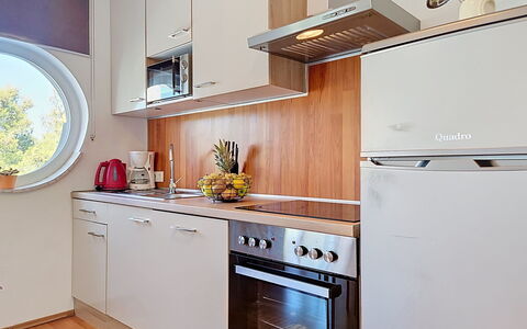 Trogir Slatine 166: Zwembad, Bergketen, Eco Hotel, Toevlucht, Landgoed, Vallei, Villa, Landscaping, Badplaats, Backyard