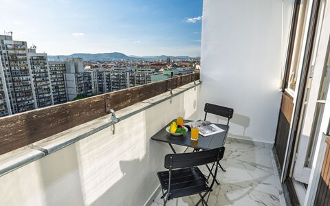 Prater: Appartement, Architectuur, Woongebied, Condominium, Glas, Balkon, Daylighting, Aluminium