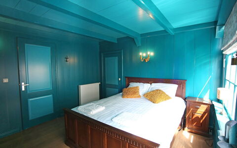 Voc-Huys: Kamer, Slaapkamer, Eigendom, Meubilair, Bed, Interieur Ontwerp, Turkoois, Plafond, Gebouw, Huis