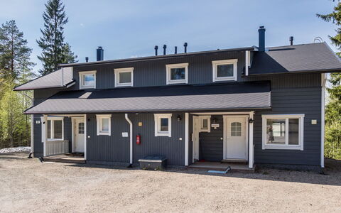 Toivola 1: Verblijf, Huis, Huis, Garden Gebouwen, Siding, Blokhut, Boerderij, Landgoed, Schuur, Werf