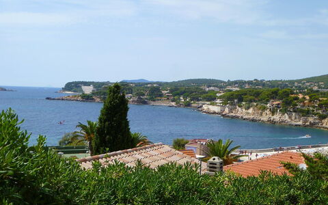 Le Chateau: Zwemwater, Water, Watervoorraden, Lucht, Zee, Kust, Baai, Meer, Rivier, Kust En Oceanic Landvormen