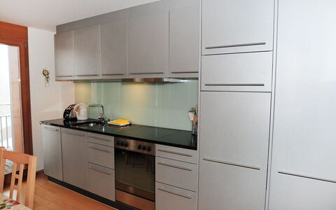 Eden Apt.d: Meubilair, Cabinetry, Countertop, Kamer, Keuken, Eigendom, Kast, Fornuis, Interieur Ontwerp, Gebouw