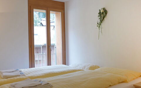 Eden Apt.d: Kamer, Bed, Eigendom, Slaapkamer, Meubilair, Muur, Bed Frame, Interieur Ontwerp, Huis, Matras