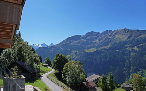 Roossi Apt. 1: Bergachtig Landvormen, Berg, Natuur, Bergketen, Lucht, Hoogland, Heuvel Station, Alpen, Natuurlijk Landschap, Eigendom