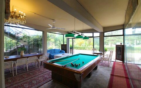 Villa Quattro Mori: Biljartkamer, Biljarttafel, Kamer, Pool, Eigendom, Spellen, Engels Biljart, Recreatie Ruimte, Meubilair, Tafel