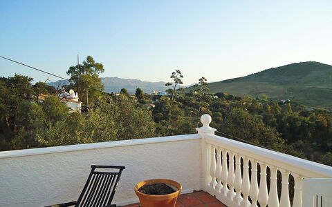 Pendle Heights: Eigendom, Dek, Onroerend Goed, Balkon, Huis, Lucht, Huis, Leuning, Kamer, Vakantie