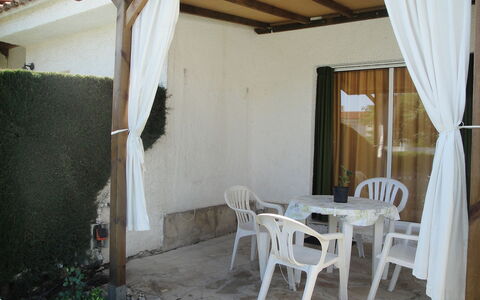 Montalt Viii: Eigendom, Gebouw, Huis, Kamer, Onroerend Goed, Meubilair, Patio, Stoel, Tafel, Backyard