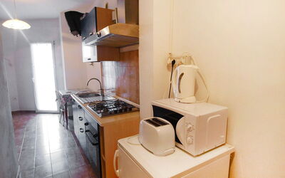 Romantika 397.1: Eigendom, Kamer, Interieur Ontwerp, Meubilair, Huis, Gebouw, Verdieping, Keuken, Cabinetry, Onroerend Goed