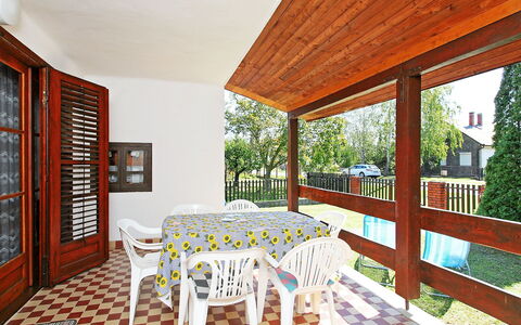 Betula: Eigendom, Kamer, Gebouw, Onroerend Goed, Huis, Veranda, Meubilair, Huis, Interieur Ontwerp, Tafel