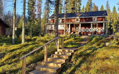 Mustalahden Makasiini