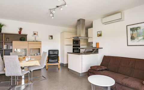 Résidence Cap Marine: Kamer, Eigendom, Meubilair, Gebouw, Interieur Ontwerp, Woonkamer, Huis, Verdieping, Onroerend Goed, Plafond