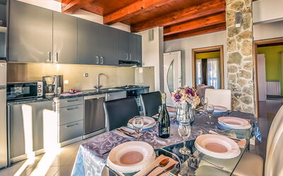 Accommodatie:&nbsp;Škroćo 100.2
