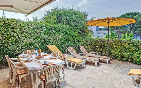 Cogolin 107: Appartement, Schaduw, Hotel, Zwembad, Balkon