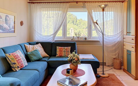 Triberg 100: Meubilair, Interieur Ontwerp, Bankstel, Flooring, Verdieping, Hout, Woonkamer, Kamer, Verlichting, Textiel