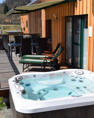 Superior # 15 mit Ir-Sauna & Sprudelbad