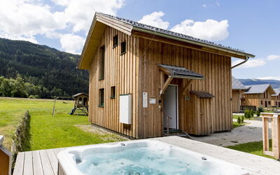 Murau 202: Fabriek, Water, Wolk, Lucht, Eigendom, Gebouw, Hout, Land Lot, Gras, Vrije Tijd