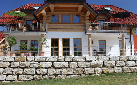 Lärche: Gebouw, Eigendom, Venster, Lucht, Fabriek, Huis, Hout, Verblijf, Facade, Woongebied