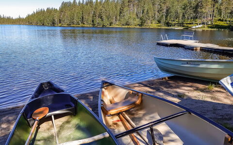 Mustalampi 2 Kurkiaura: Blauw, Water, Boot, Watercraft, Boten En Varen - Materialen En Benodigdheden, Waterweg, Reflectie, Meer, Bank, Waterloop