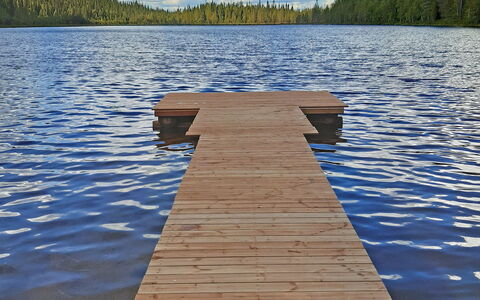 Mustalampi 2 Kurkiaura: Water, Hout, Natuurlijk Landschap, Dok, Boardwalk, Pier, Meer, Plank, Gang