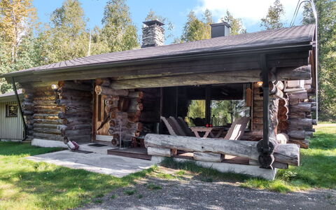 Hallan Kelo: Hout, Verblijf, Blokhut, Hardwood, Schaduw, Timmerhout, Garden Gebouwen, Schuur, Hut, Natuurlijk Materiaal