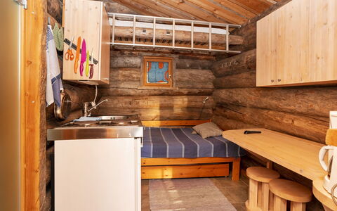 Saarenkainalo: Hout, Beits, Hardwood, Verdieping, Flooring, Blokhut, Plank, Verblijf, Plafond, Kamer