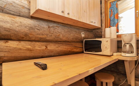 Saarenkainalo: Hout, Flooring, Verdieping, Beits, Interieur Ontwerp, Hardwood, Blokhut, Plafond, Kamer, Plank