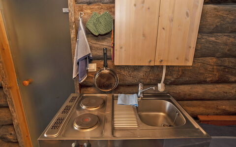 Saarenkainalo: Hout, Flooring, Keuken, Verdieping, Toestel Van De Keuken, Beits, Gootsteen, Major Appliance, Kamer, Fornuis