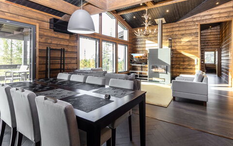 Villa Midnight Sun: Appartement, Condominium, Landgoed, Balkon, Villa, Hotel
