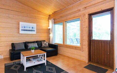 Hot Pool Cottage Iitu: Hout, Interieur Ontwerp, Flooring, Houten Vloer, Verdieping, Hardwood, Plafond, Beits, Plank, Woonkamer