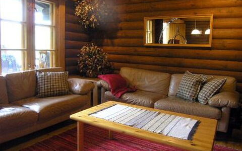 Sokeelampi: Gras, Huis, Verblijf, Land Lot, Huis, Landgoed, Gazon, Siding, Boerderij, Veranda