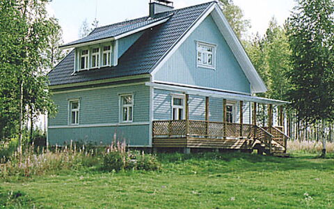 Eteläranta: Gras, Huis, Verblijf, Dak, Huis, Siding, Land Lot, Boerderij, Gazon, Veranda