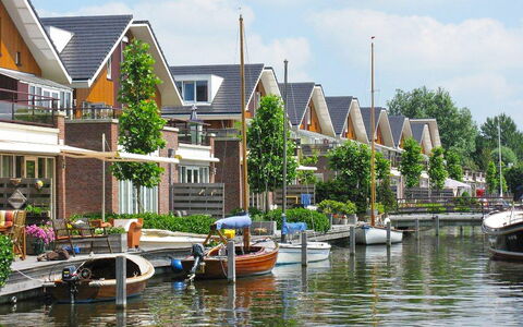 Westergeest: Water, Wolk, Fabriek, Boot, Lucht, Gebouw, Eigendom, Venster, Watercraft, Boom