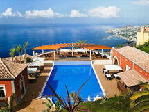 Village 1 Bed Sea View
