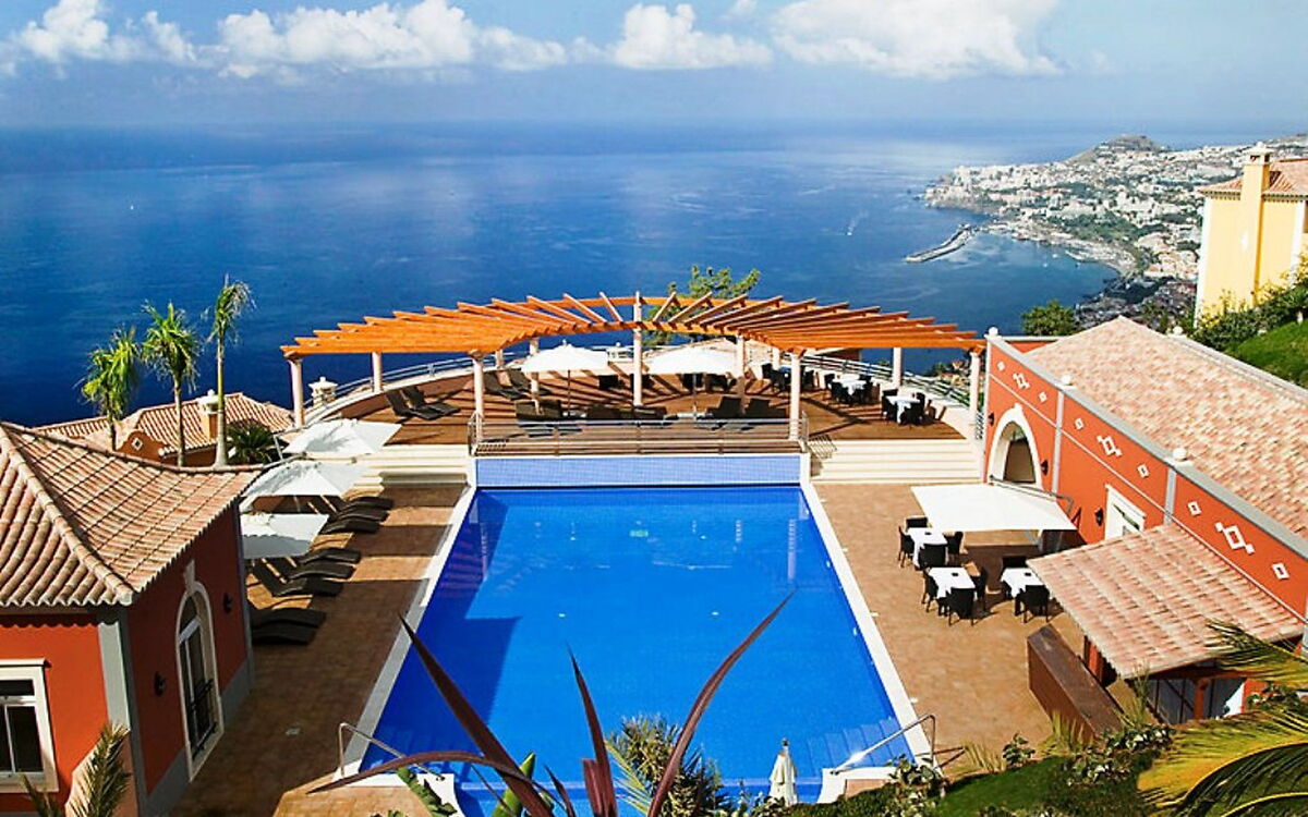 Village 2 Bed Sea View