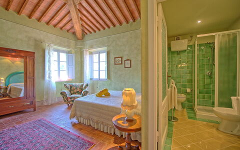 Villa Lorenza: Kamer, Eigendom, Interieur Ontwerp, Meubilair, Gebouw, Plafond, Landgoed, Huis, Onroerend Goed, Slaapkamer