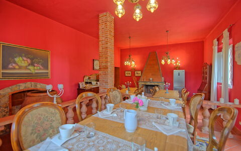 Villa Lorenza: Kamer, Eigendom, Eetkamer, Interieur Ontwerp, Meubilair, Gebouw, Restaurant, Tafel, Onroerend Goed, Huis