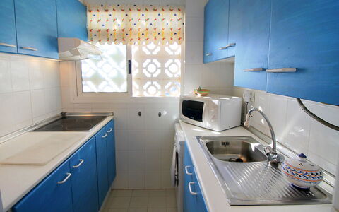 Vistamar: Gootsteen, Cabinetry, Kraan, Blauw, Wastafel, Azure, Loodgieterswerkinrichting, Keuken, Huishoudapparatuur, Toestel Van De Keuken