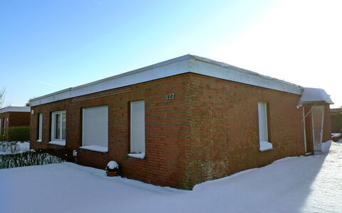 Störtebeker: Lucht, Gebouw, Sneeuw, Huis, Helling, Venster, Hout, Steen, Onroerend Goed, Dak