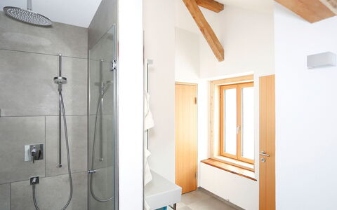 Von Capeller: Kamer, Eigendom, Badkamer, Muur, Plafond, Gebouw, Huis, Interieur Ontwerp, Verdieping, Onroerend Goed