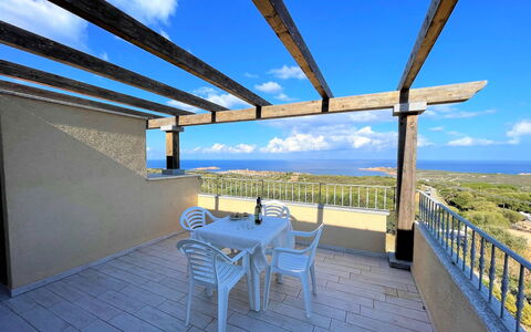 Le Verande Bilo: Lucht, Meubilair, Wolk, Eigendom, Fabriek, Azure, Schaduw, Tafel, Stoel, Hout