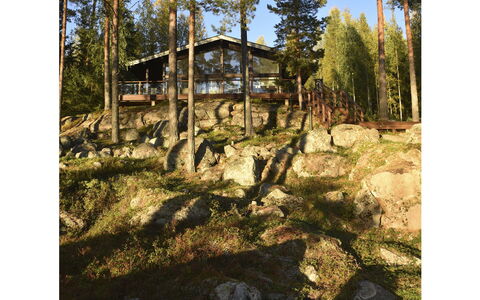 Villa Miestamo: Hout, Verblijf, Bos, Woud, Blokhut, Natuurlijk Materiaal, Schaduw, Veranda, Garden Gebouwen