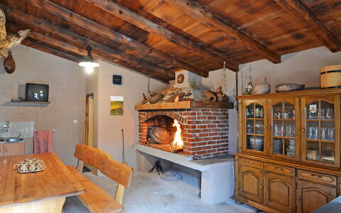 Novigrad (Zadar) 112: Meubilair, Gebouw, Tafel, Hout, Verlichting, Huis, Haard, Interieur Ontwerp, Straal, Woonkamer