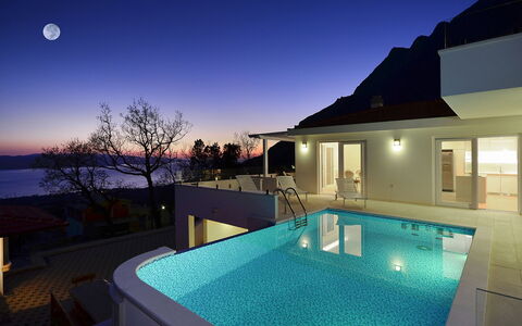 Prestige: Lucht, Gebouw, Water, Zwembad, Fabriek, Venster, Licht, Azure, Interieur Ontwerp