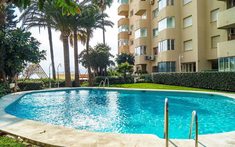 Puerto Paraíso: Zwembad, Eigendom, Gebouw, Onroerend Goed, Condominium, Vrije Tijd, Appartement, Toevlucht, Water, Huis