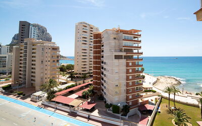 Calpe Calp 342: Lucht, Gebouw, Water, Fabriek, Dag, Wolk, Blok Van De Toren, Boom, Zwembad, Stedelijk Ontwerp