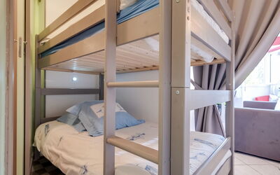 Maison Port en Dro 180.6: Stapelbed, Gebouw, Meubilair, Comfort, Huis, Stellingen, Herberg, Textiel, Bed Frame, Hout